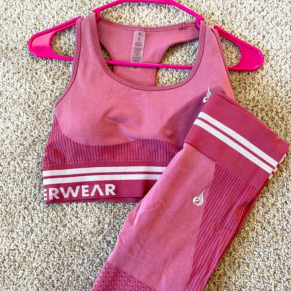 Ryder wear in medium both too and bottoms set